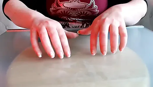 Хлопывание ногтями АСМР