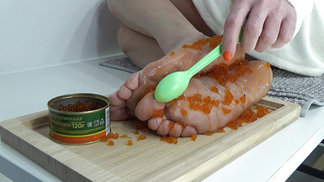 Wrinkled Legs of a MILF with Red Caviar