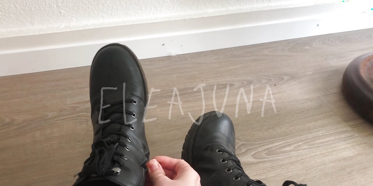 Foot Fetish, Kisses, Swamps