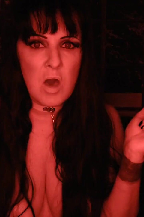 Flashy Smoking Goddess