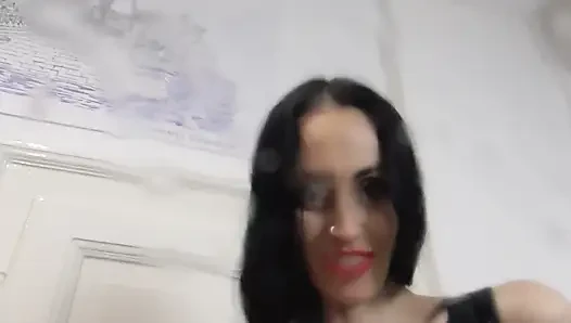 Karanlık gotik bir dev sana tükürüyor!
