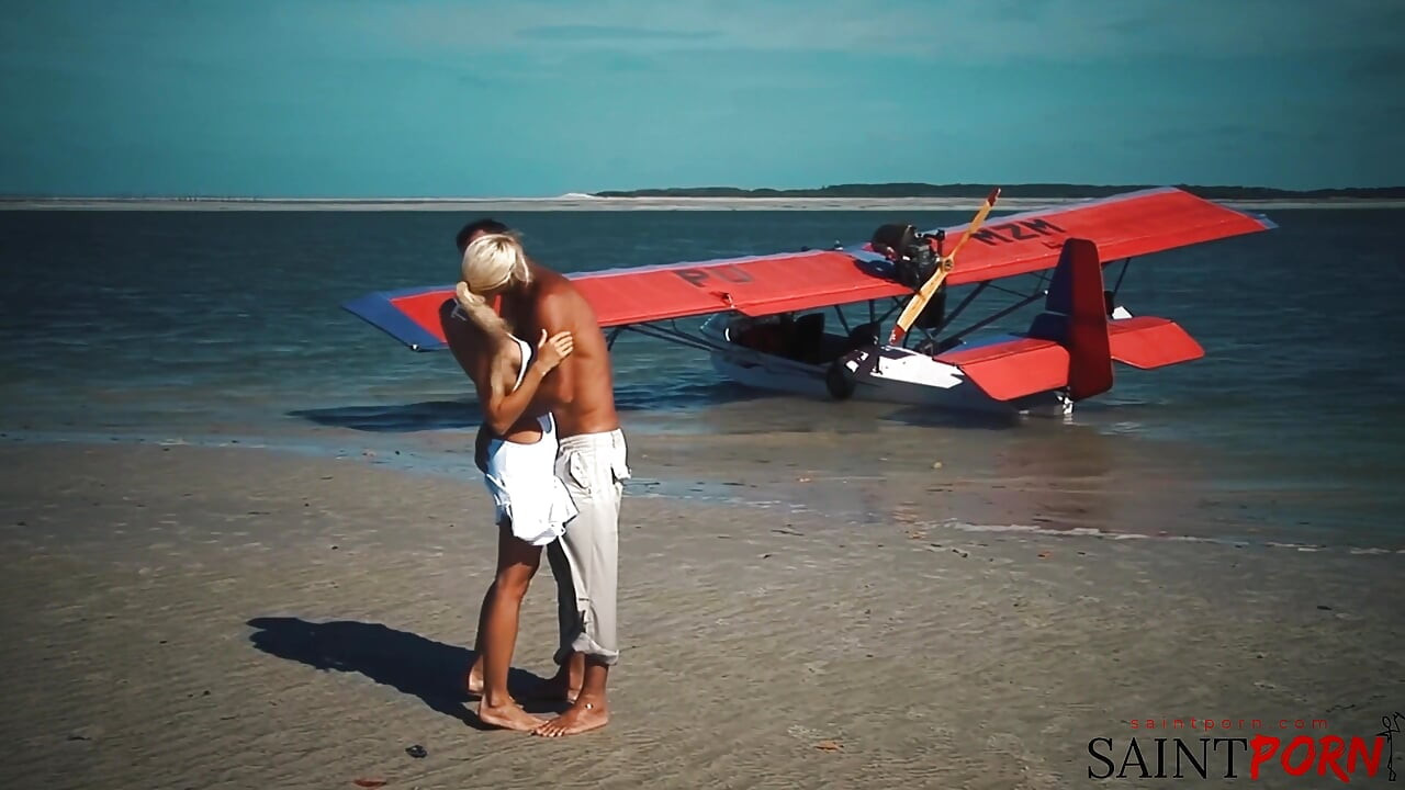 Caylian Curtis Fucks a Pilot on a Secluded Island Beach