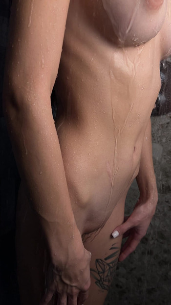 Steam's rising I'm melting in the shower Wanna see more? Tap now! 😈