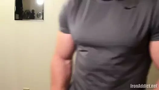 Düz üstün adama tapılması gerekiyor