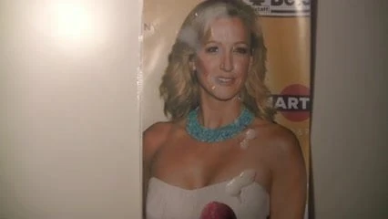 Lara Spencer cum tisztelgés