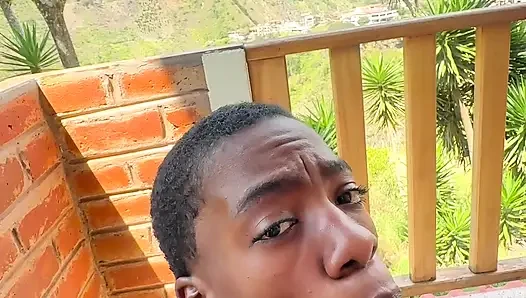 Wajah baru - mina caramelo! Tonton Mina masukin kontol besar pria kulit hitam ke dalam mulutnya dan ngasih memek ebony-nya dari belakang. dan muncrat di wajah!