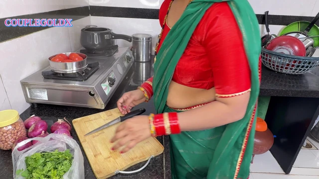 On the second day of Komal's wedding night, the brother-in-law came to the kitchen and made khichdi with the bride