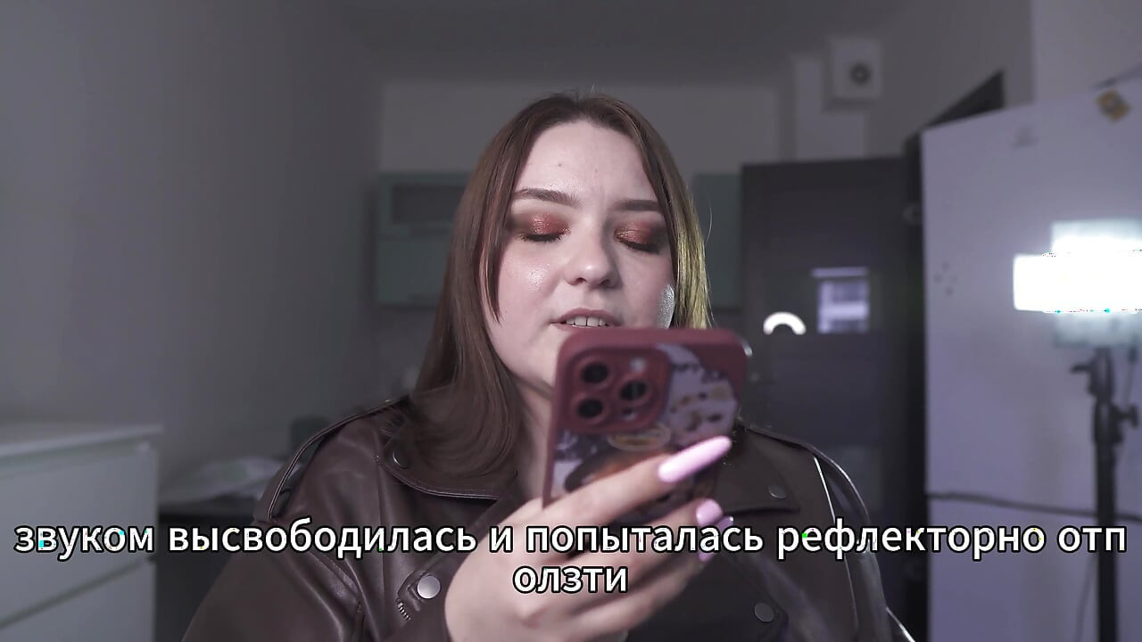 Πορνό ιστορία - Η γυναίκα του υπολοχαγού ξάπλωσε ευχαρίστως κάτω από το αφεντικό (ρωσικά, πίπα, σκληρό σεξ, κερατάς)