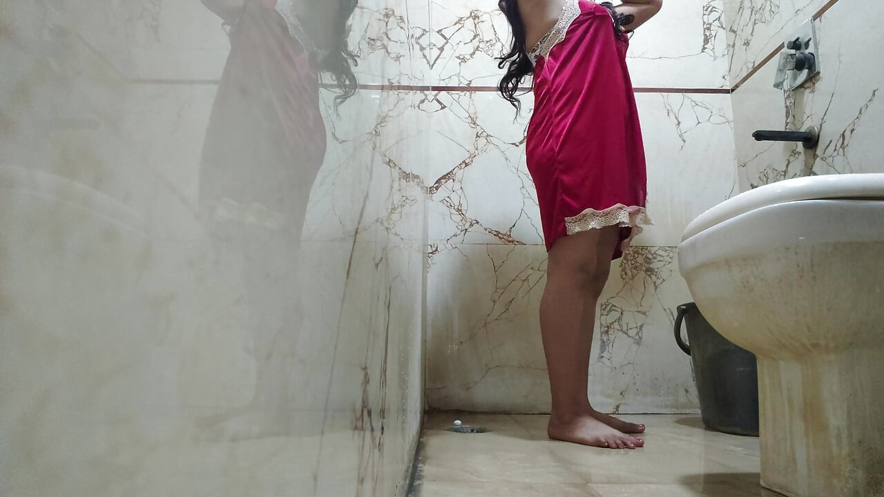 Hot Indian girl naked shower