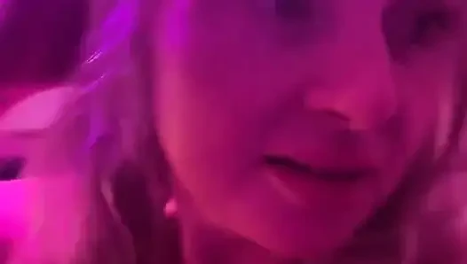 Соперничающие побратимы съемки за кулисами созданная сцена 1, это должно начаться.