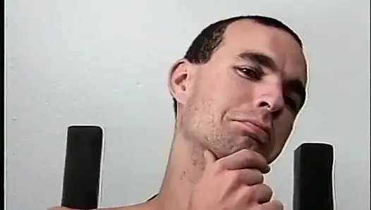 Lesbians pussy licking in the bedroom