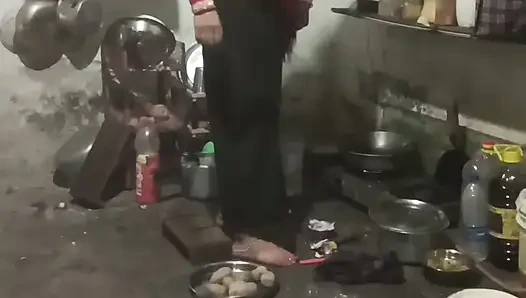 Sister-in-law in the kitchen, brother-in-law's land ke pani nikali apni hands se big boobs dikha kar phir ass chudai hindi audio handjobs