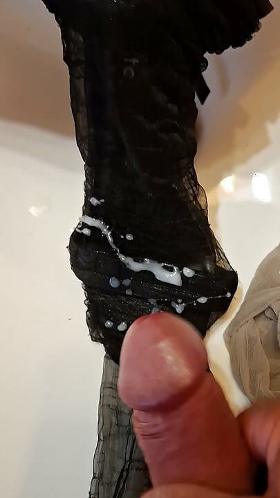 Cum on nylon and shoes