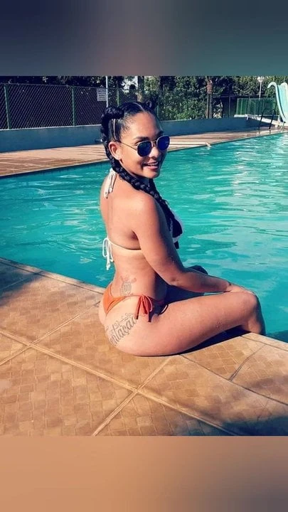 Monica Paloma santos fazendo boquete e fudendo de quatro