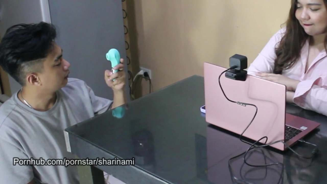 注意你的zoom会议, 而我在桌子底下玩弄你的阴户（吞精）