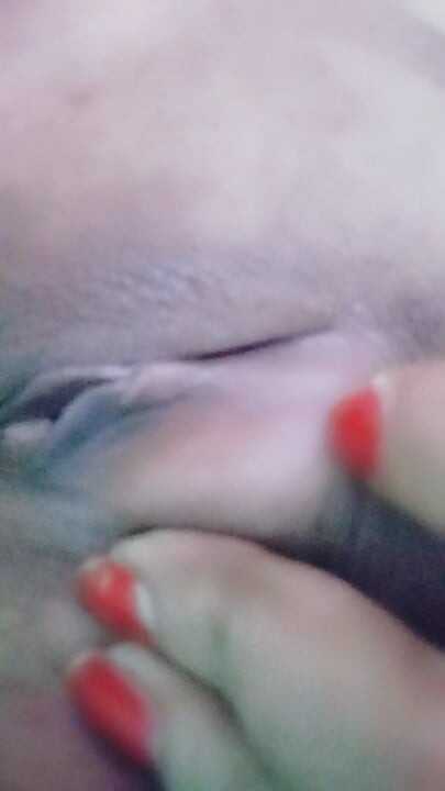Single girls nude vlog