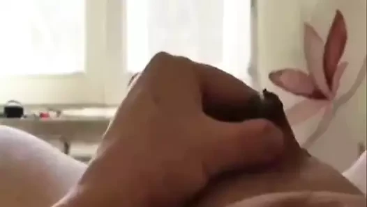Küçük istekli boşalan. htb