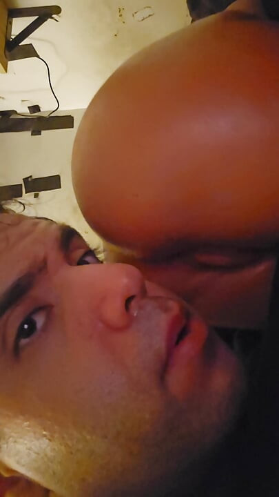 comendo buceta de brinquedo 2