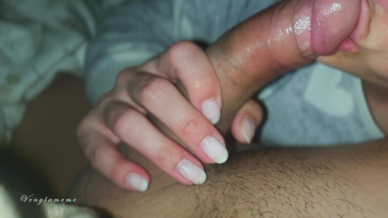 Bedtime Blowjob and Handjob for My Husband Before We Go to Bed