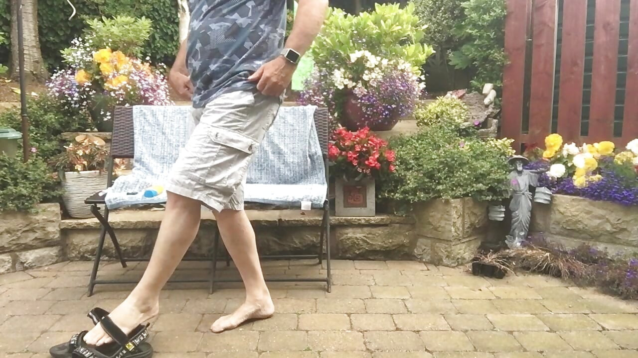 Sunčanje i igra s dildom
