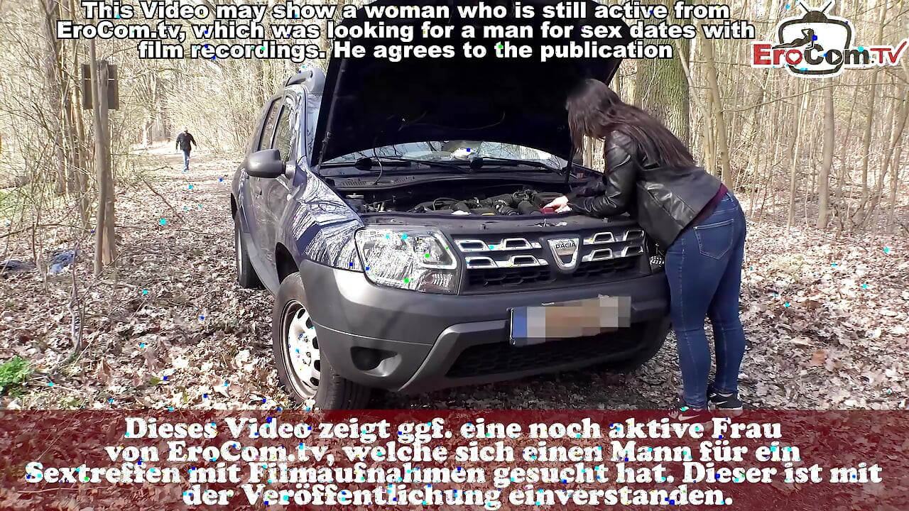 German má poruchu auta a platí mechanikovi orálním sexem v lese