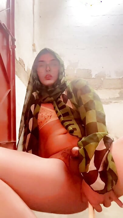 Anal Sissygasm Training