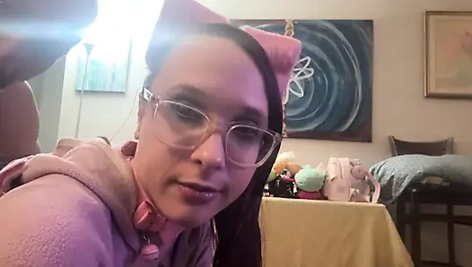 Free Use Gamer girl gets creampie from stepdaddy