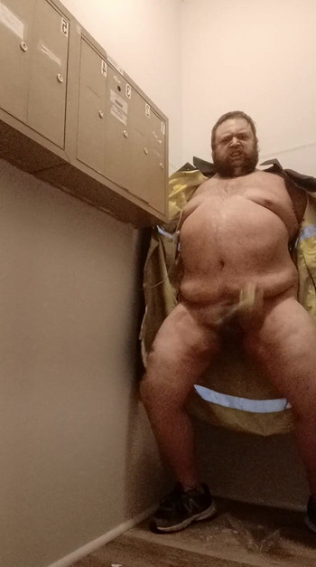 Mofo2121 in the apartment lobby with his cock pump