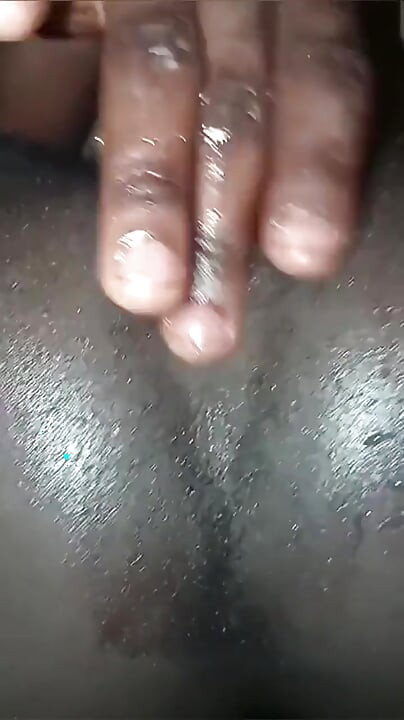 Büyük sarılan göt deliği kız