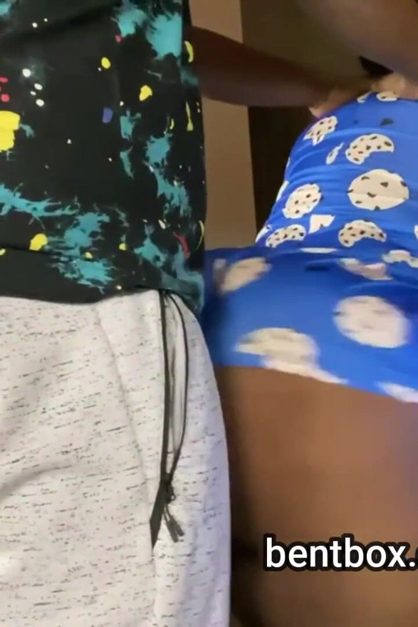 Dirty Diana gives working man an ass job