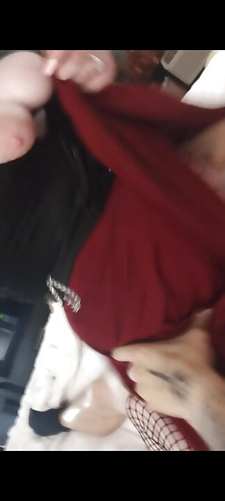 Cheating Wife gets fucked in hotel room