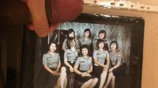 Polwan - Mujeres policia de Indonesia cum tribute