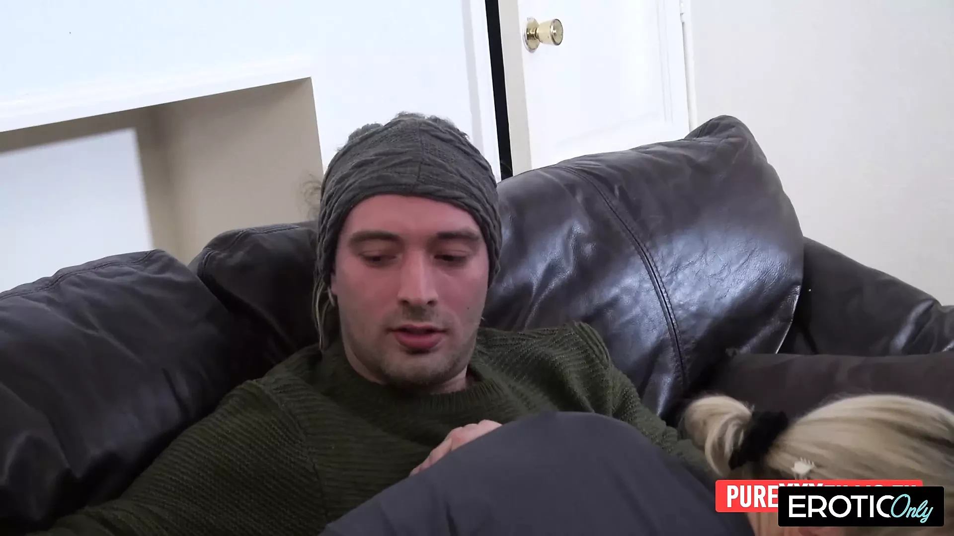 Tara S gets taken hard by Jonny C