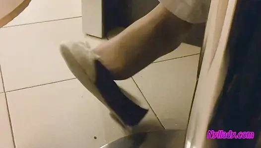 Nyllady болтает в пиццерии