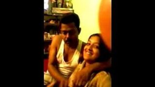 Northindian girl sucking bf and other friend recorded