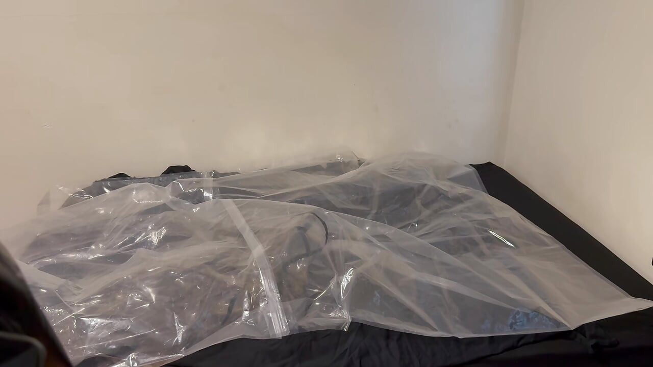 Sep 8 2025 - VacPacked v mém saunovém obleku Phantom s opasky, rukavicemi hazchem a zástěrou z PVC