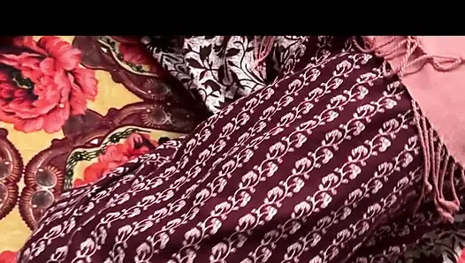 Aku punya kesempatan untuk meniduri saudara tiriku ketika dia masih perawan