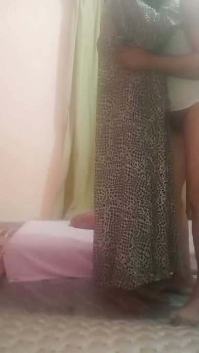 Üvey kız kardeş, üvey erkek kardeşle göt deliği sikişme kurulumu
