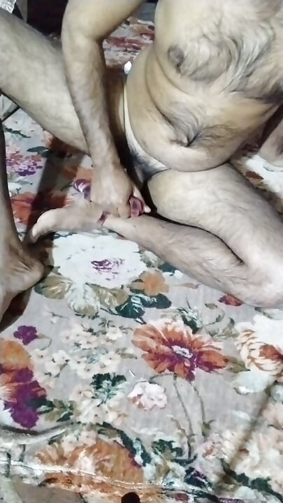 אח חורג מזיין עם סבא אחות חורגת