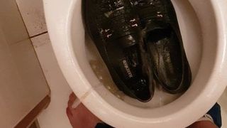 piss on my grandfather's smelly loafers