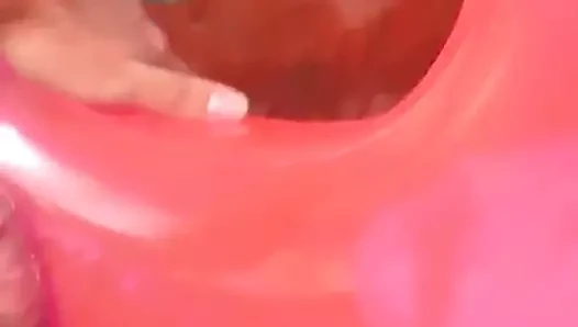 Yüzme yüzüğü ile sevişirim