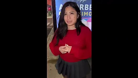 Meyakinkan gadis kampus untuk datang ke kantorku untuk ngentot