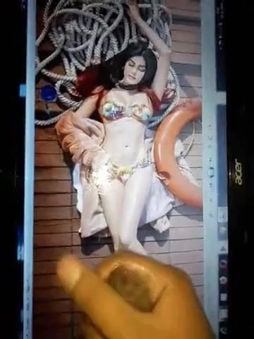 Cum tribute to Adah Sharma