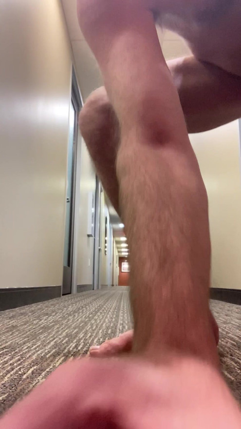 Risky work wank and facial