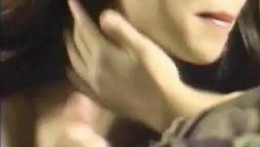 Diese französische asiatische 21-jährige mag es, sperma in den mund zu bekommen