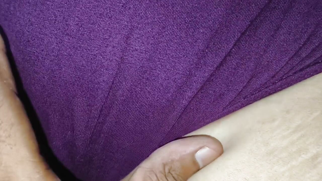 Village ki Sab Se Khobsoort Lardki ki Chudai little tits in big Cock