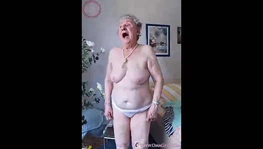 OmaGeiL Grandmas Captured Naked in Compilation