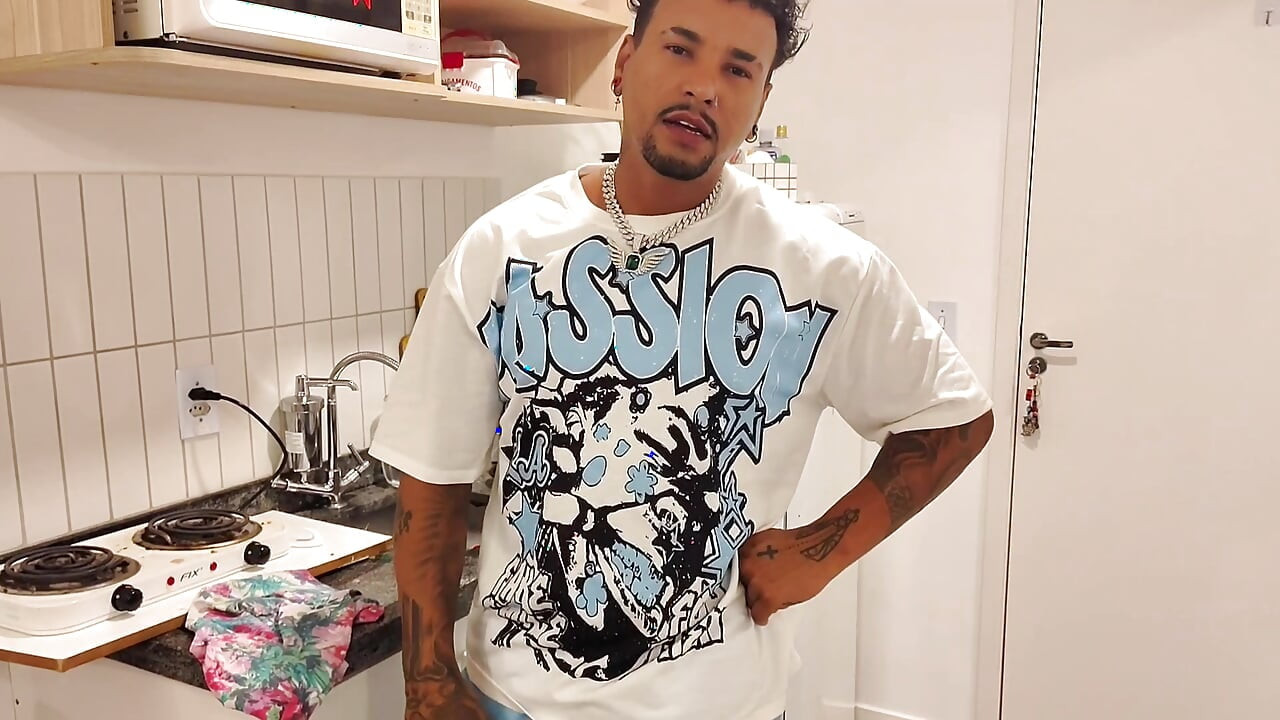 Madrasta Divide O Quarto Com Entiado Ele Faz Sexo Sem Camisinha Muito Porra Semin