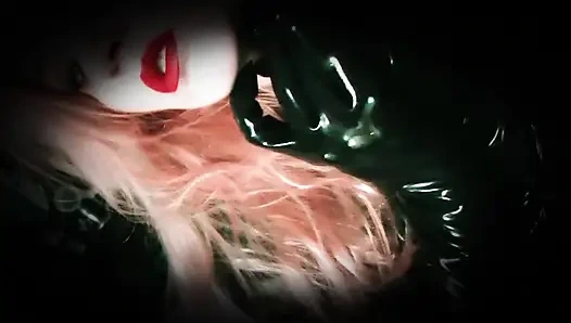 Я тебя не обожаю