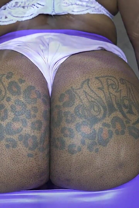 Goddess Diamond's Assless Skirt JOI Part 2
